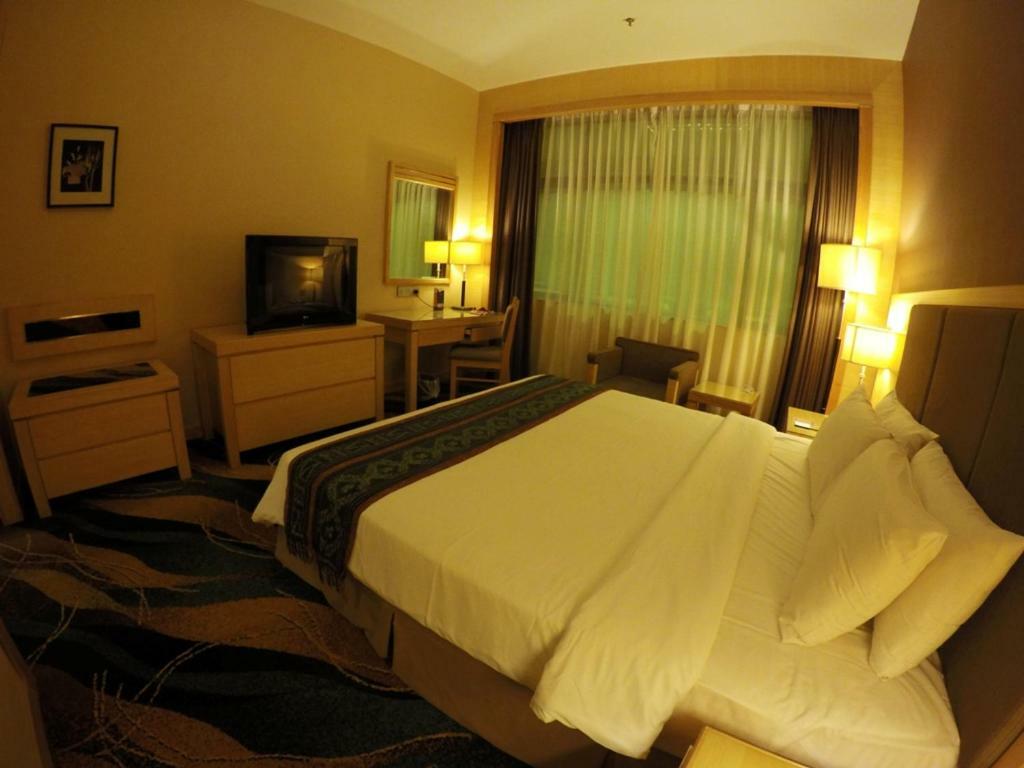 Imperial Palace Hotel Miri Exterior foto