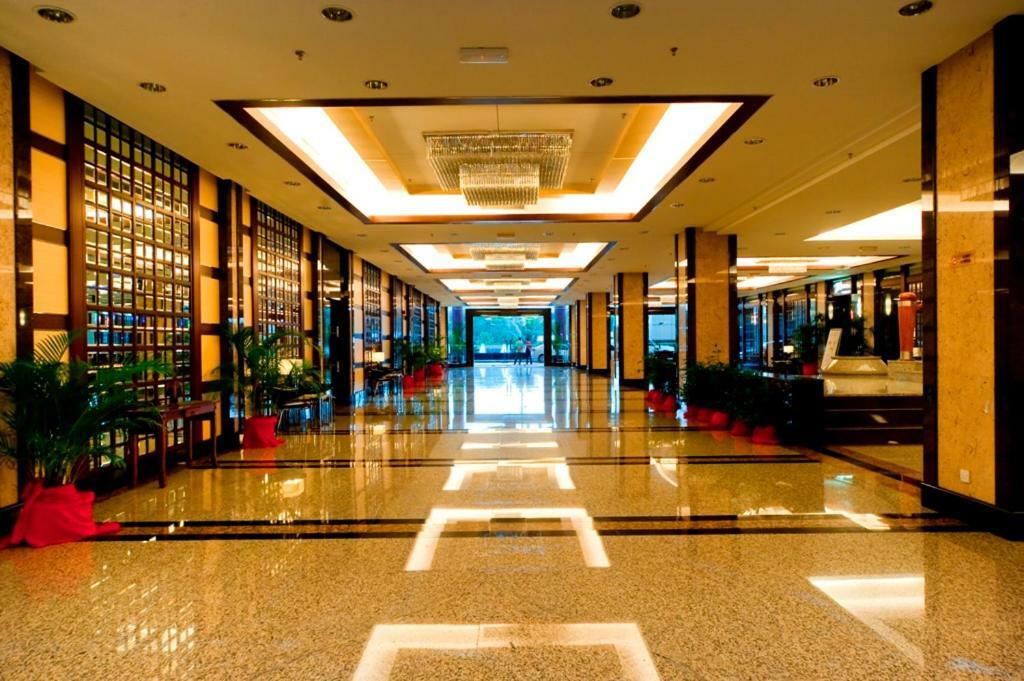 Imperial Palace Hotel Miri Exterior foto